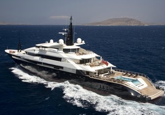 Alfa Nero Yacht Charter in Bahamas