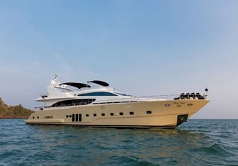 Mia Kai Yacht Charter in Thailand