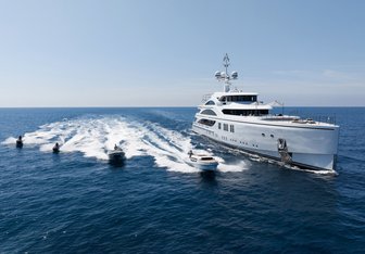 Soundwave Yacht Charter in Bahamas