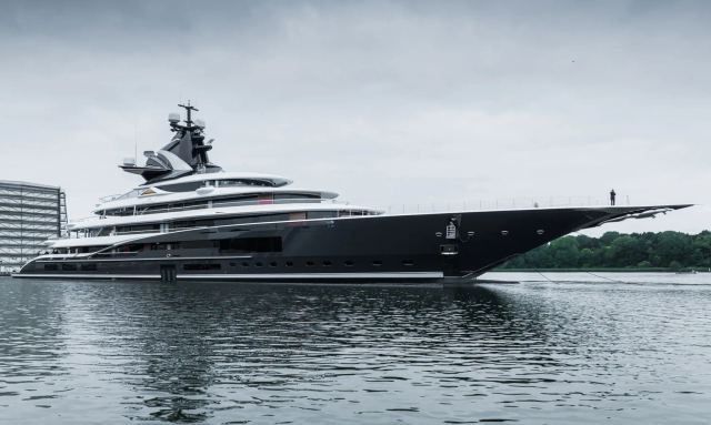 Extravagant 122m megayacht KISMET joins global yacht charter fleet