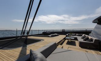 GrayOne yacht charter Sunreef Yachts Motor/Sailer Yacht