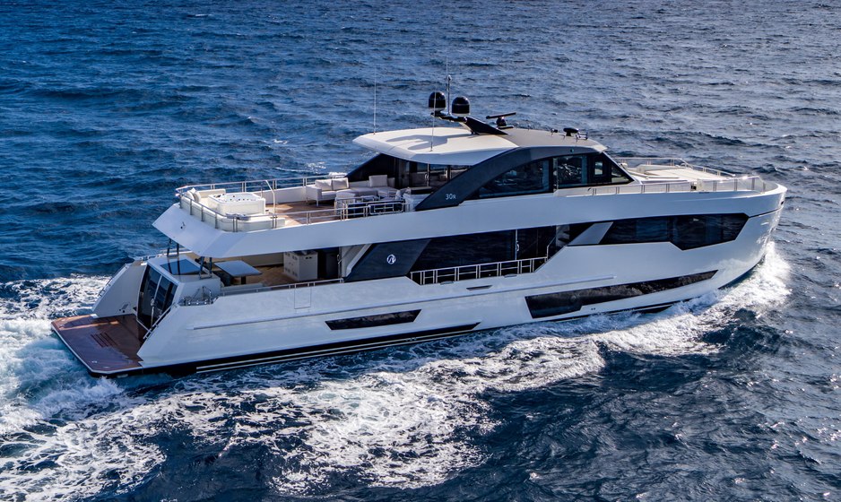 Ocean Alexander superyacht O MIMI joins Bahamas yacht charter fleet