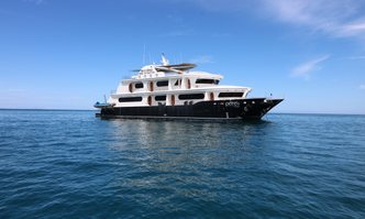 Petrel yacht charter Custom Motor Yacht